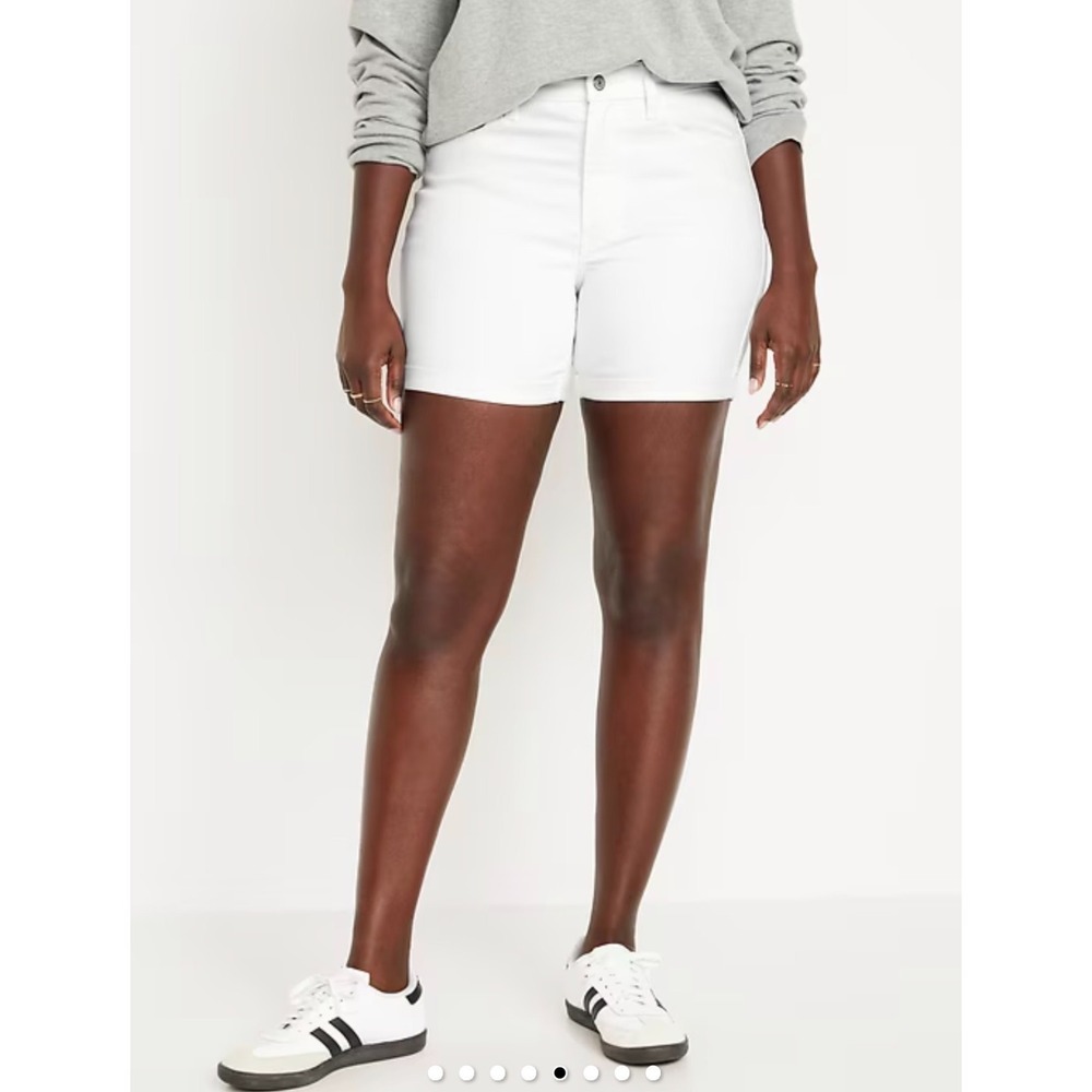 NWT Old Navy High-Waisted Wow Jean Shorts Minimalist White Denim Sz 22